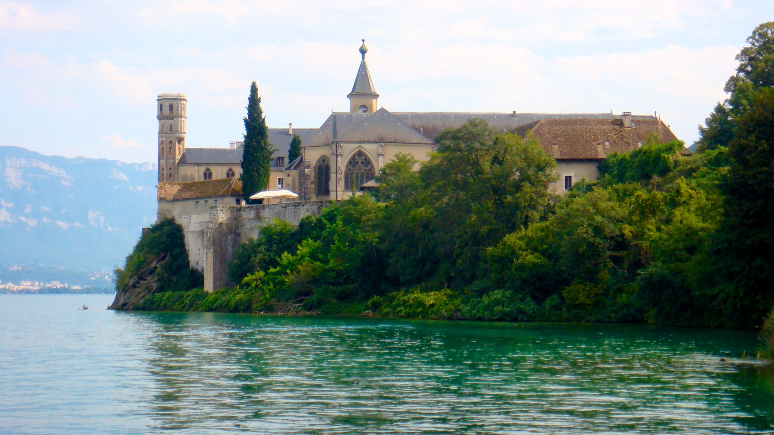 Hautecombe château